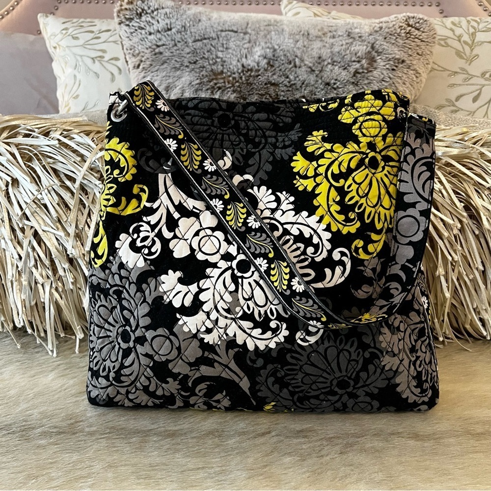 VERA BRADLEY Baroque 2010 Holiday Tote Black Yellow White Snap Close Y2K Satchel